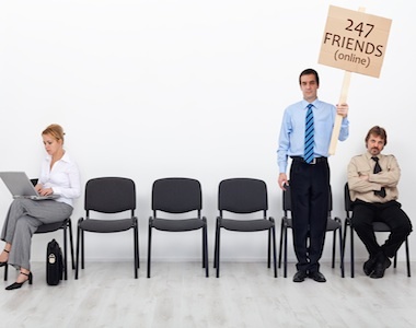 Solitudine e benessere sui social network Solitudine e benessere sui social network