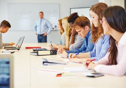 Confronto tra i diversi stili di apprendimento Confronto tra i diversi stili di apprendimento