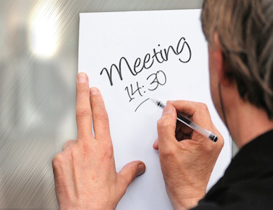 Meeting di lavoro: nuovi modi per creare e scambiarsi idee Meeting di lavoro: nuovi modi per creare e scambiarsi idee