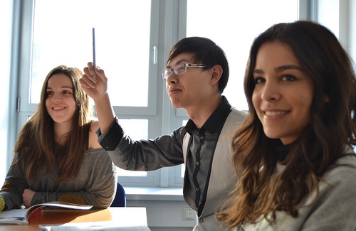 La comunicazione insegnanti-allievi: strategie efficaci La comunicazione insegnanti-allievi: strategie efficaci