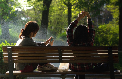 Il phubbing: la nuova dipendenza da cellulare Il phubbing: la nuova dipendenza da cellulare