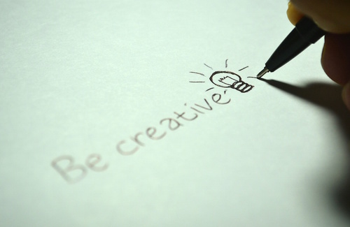 Pensiero divergente e convergente nella creatività: come sfruttarli Pensiero divergente e convergente nella creatività: come sfruttarli