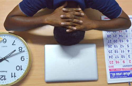 I pensieri caldi: cosa sono e come gestirli I pensieri caldi: cosa sono e come gestirli