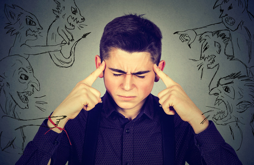 Allucinazioni: normalità, patologia o soprannaturale? Allucinazioni: normalità, patologia o soprannaturale?
