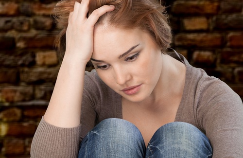 Adolescenti e autolesionismo: che senso ha il dolore? Adolescenti e autolesionismo: che senso ha il dolore?