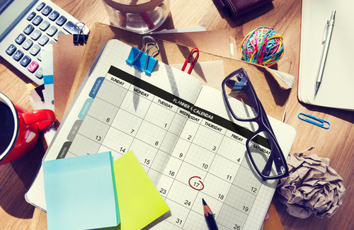 Come organizzare un planning settimanale (e sopravvivere agli impegni) Come organizzare un planning settimanale (e sopravvivere agli impegni)