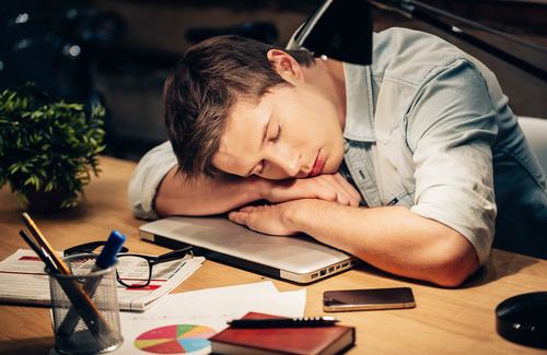 Il miglior dipendente? Quello che dorme di più Il miglior dipendente? Quello che dorme di più