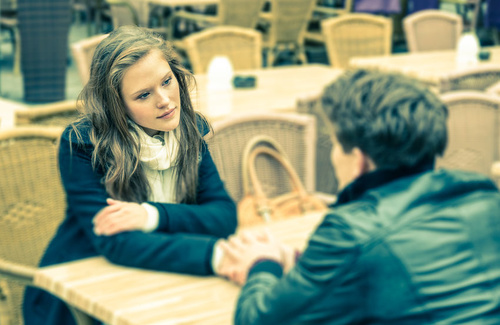 In amore è meglio avere segreti o dirsi tutto? In amore è meglio avere segreti o dirsi tutto?