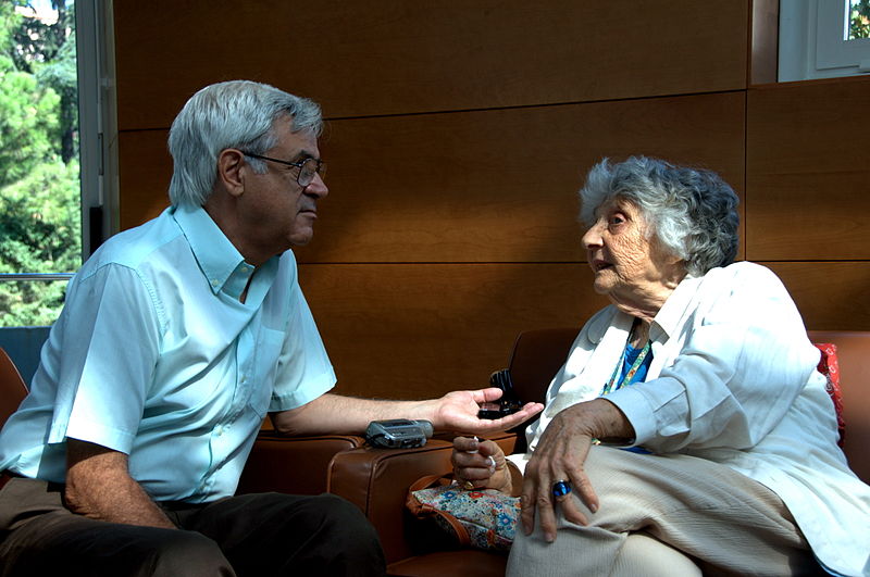 File:Di Renzo and Anne Schützenberger.jpg